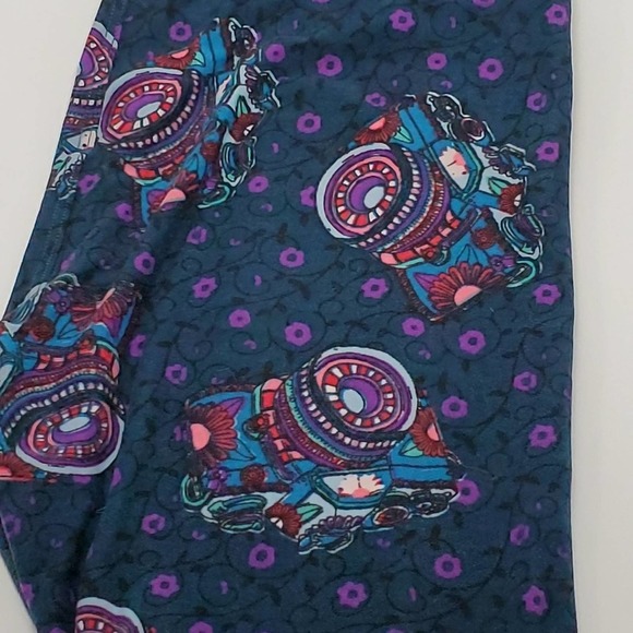 LuLaRoe Camera Print Unicorn Leggings OS - Picture 3 of 5